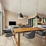 3 Bedroom Awesome In *