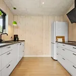 3 Bedroom Awesome In *